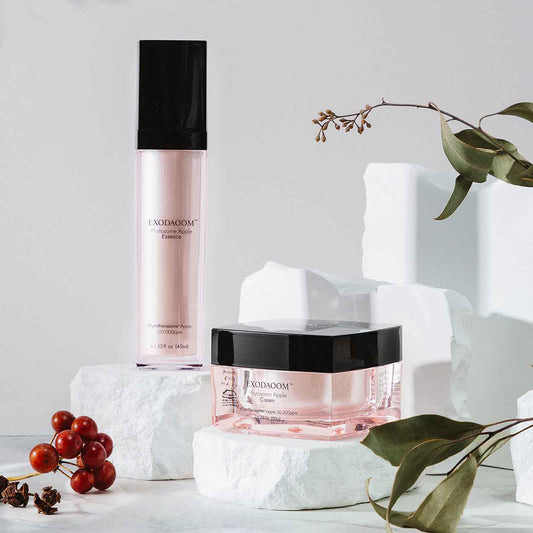 EXODAOOOM Phytosome Apple Cream šviesinantis veido kremas, 50 g