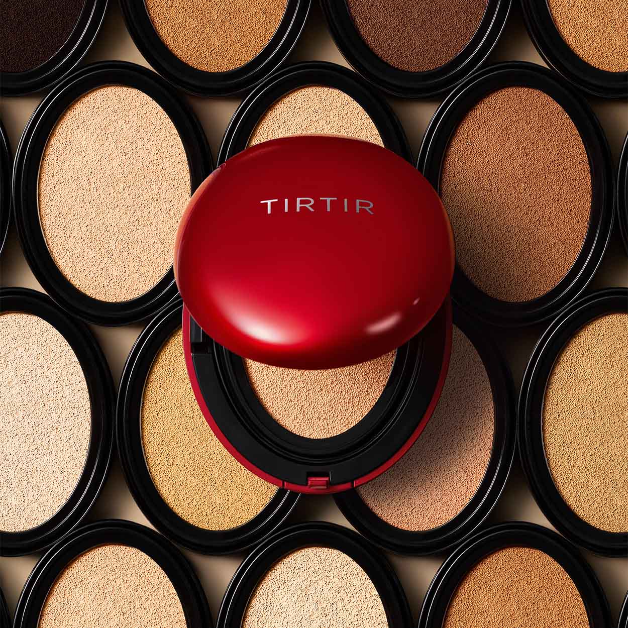 TIRTIR Mask Fit Red Cushion makiažo pagrindas, 18 g.